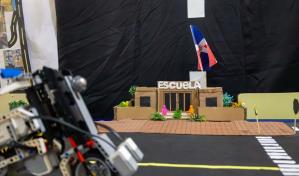 Feria curricular de la regional 15 muestra la creatividad de los estudiantes