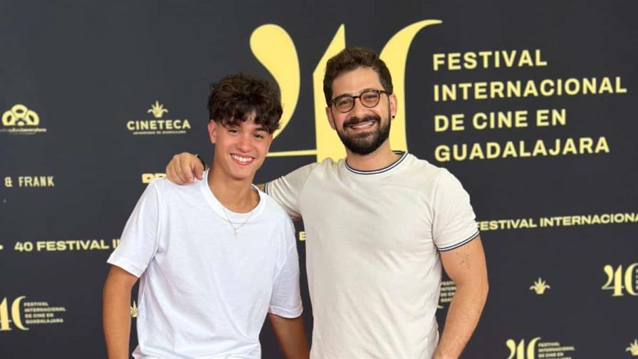 José María Cabral triunfa con estreno de "Tíguere" en Festival de Guadalajara