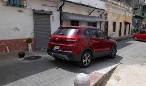 Vecinos denuncian accidentes por rampa mal diseñada en Ciudad Colonial