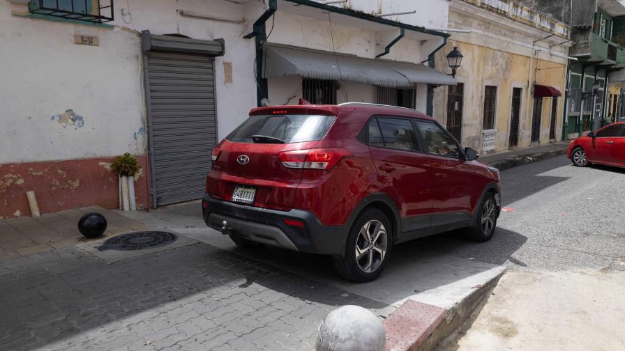 Vecinos denuncian accidentes por rampa mal diseñada en Ciudad Colonial Vecinos denuncian accidentes por rampa mal diseñada en Ciudad Colonial