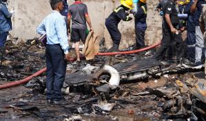 Un avión se estrella en la India con 240 personas a bordo y cae sobre una residencia de médicos Un avión se estrella en la India con 240 personas a bordo y cae sobre una residencia de médicos