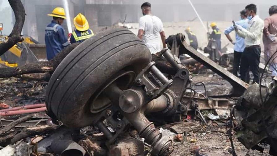 Un superviviente y 268 cuerpos recuperados, balance del accidente aéreo en la India