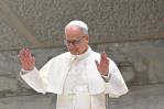 El papa León XIV se dice profundamente entristecido por accidente de avión en India