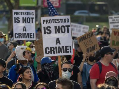 Florida anuncia protección para agentes del ICE