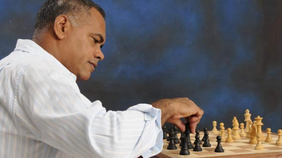 Ramón Mateo recibe visto bueno de la Federación Dominicana de Ajedrez para el Pabellón de la Fama Ramón Mateo recibe visto bueno de la Federación Dominicana de Ajedrez para el Pabellón de la Fama