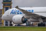 Tres aerolíneas viajan a RD con el Boeing 787 Dreamliner, modelo accidentado en India