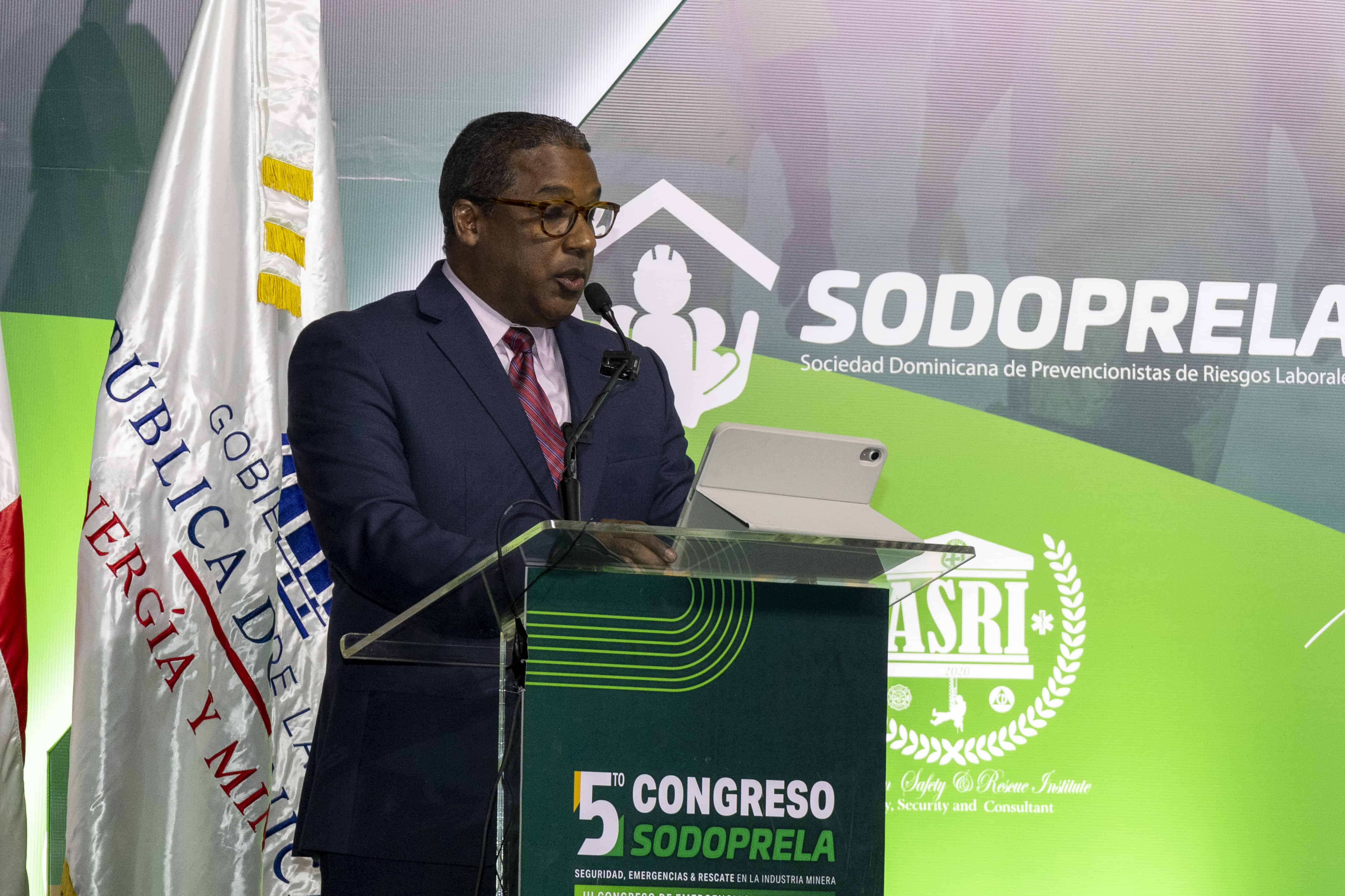 Agustín Burgos Tejada, director ejecutivo del Instituto Dominicano de Prevención y Protección de Riesgos Laborales (Idoppril).