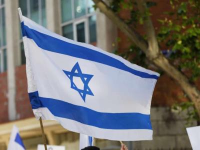 Israel cierra sus embajadas por escalada con Irán