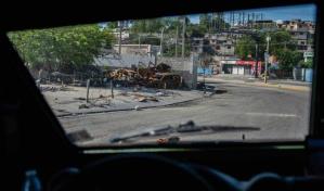 Policía solicita a haitianos no retornar a barrios como pidió Barbecue: No caigan en esta trampa"