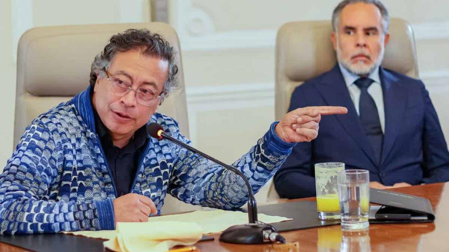 La Procuraduría colombiana abre indagación contra el gabinete de Petro por el decretazo La Procuraduría colombiana abre indagación contra el gabinete de Petro por el decretazo
