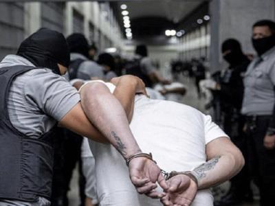 El Salvador frustra ilusión de familiares de venezolanos detenidos