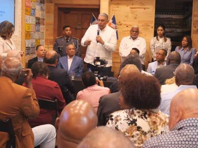 ¿Quién pagará el viaje de estudiantes dominicanos en NY que visitarán