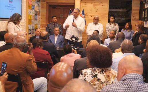 Viaje de estudiantes dominicanos a RD será financiado por patrocinadores, asegura consulado en NY