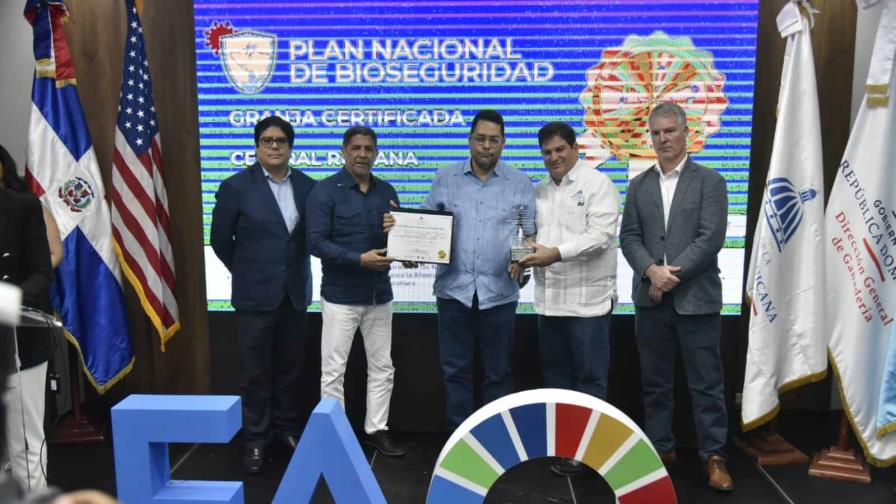 Incorporan 14 nuevas granjas al programa de bioseguridad porcina para combatir la fiebre africana Incorporan 14 nuevas granjas al programa de bioseguridad porcina para combatir la fiebre africana