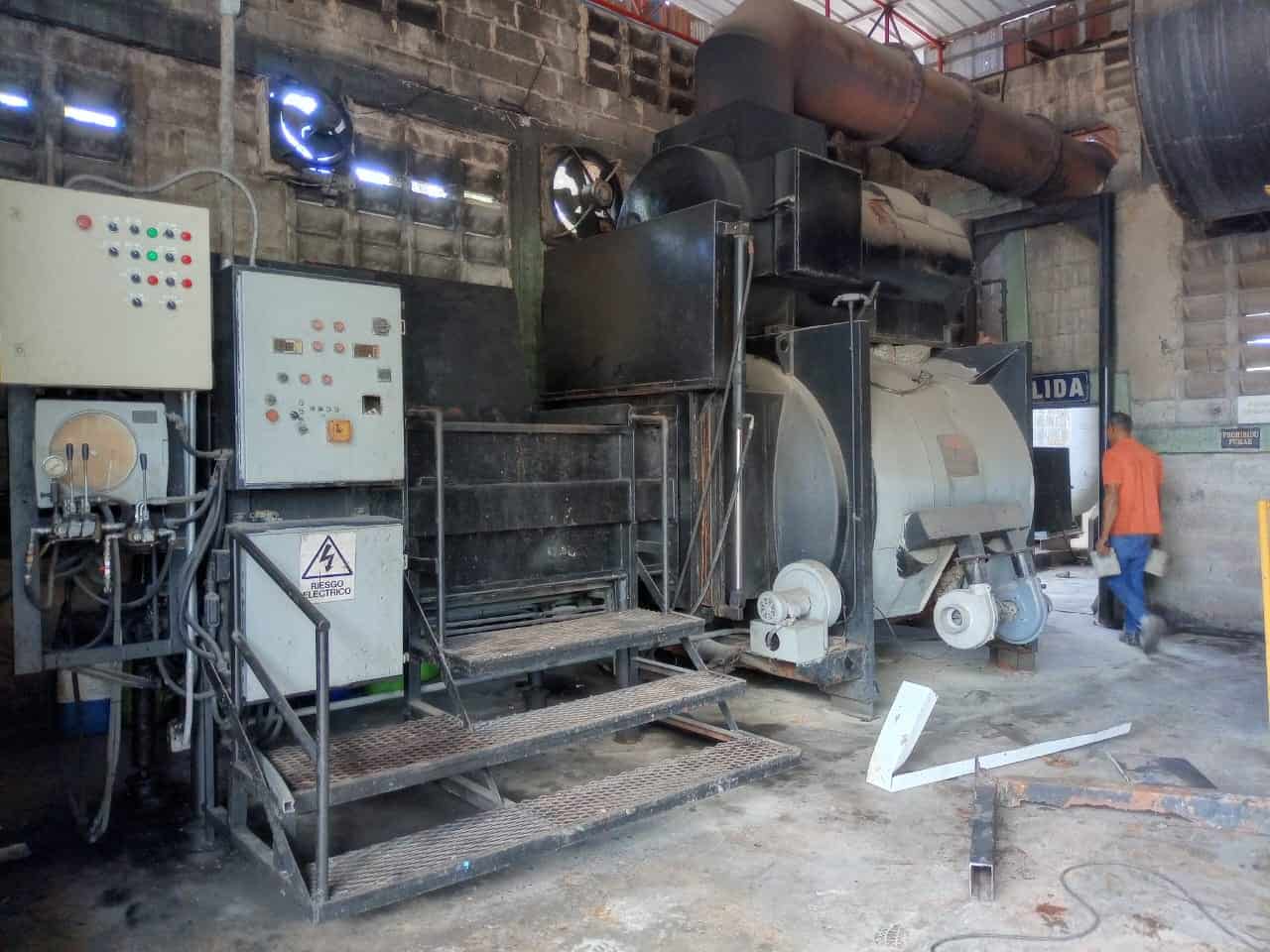 Máquina incineradora en P & D Recycling.