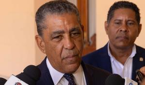 Espaillat critica ley que puso fin al cierre de Gobierno en EE. UU. y advierte impacto a seguros