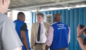 Embajador de EE. UU. en Haití concluye misión y se jubila Embajador de EE. UU. en Haití concluye misión y se jubila