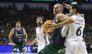 El Unicaja fuerza al Real Madrid a un cuarto partido; dominicano Andrés Féliz marcó 4 puntos