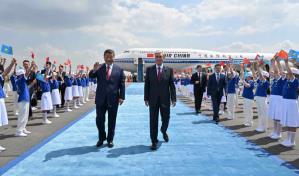 Xi Jinping llega a Kazajistán para desarrollar relación comercial, energética y logística Xi Jinping llega a Kazajistán para desarrollar relación comercial, energética y logística