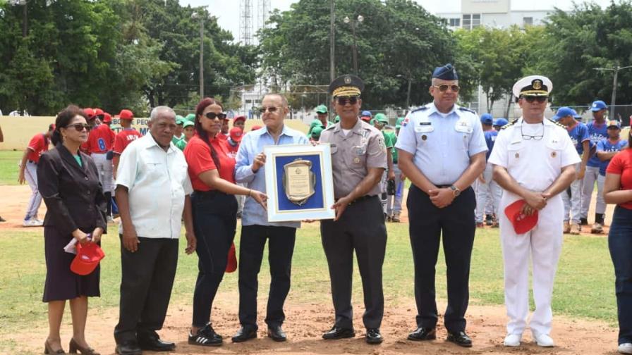 La Liga Deportiva Mercedes inauguró su torneo interno 56 La Liga Deportiva Mercedes inauguró su torneo interno 56