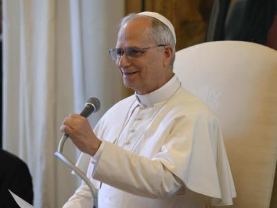 El papa León XIV insta a seguir explorando el universo