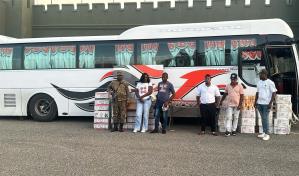 Ejército detiene a haitianos indocumentados en autobús del transporte público en Montecristi