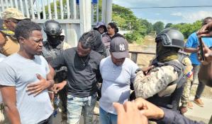 Supuestos pandilleros haitianos que traficaban con drones portaban permisos temporales de Migración