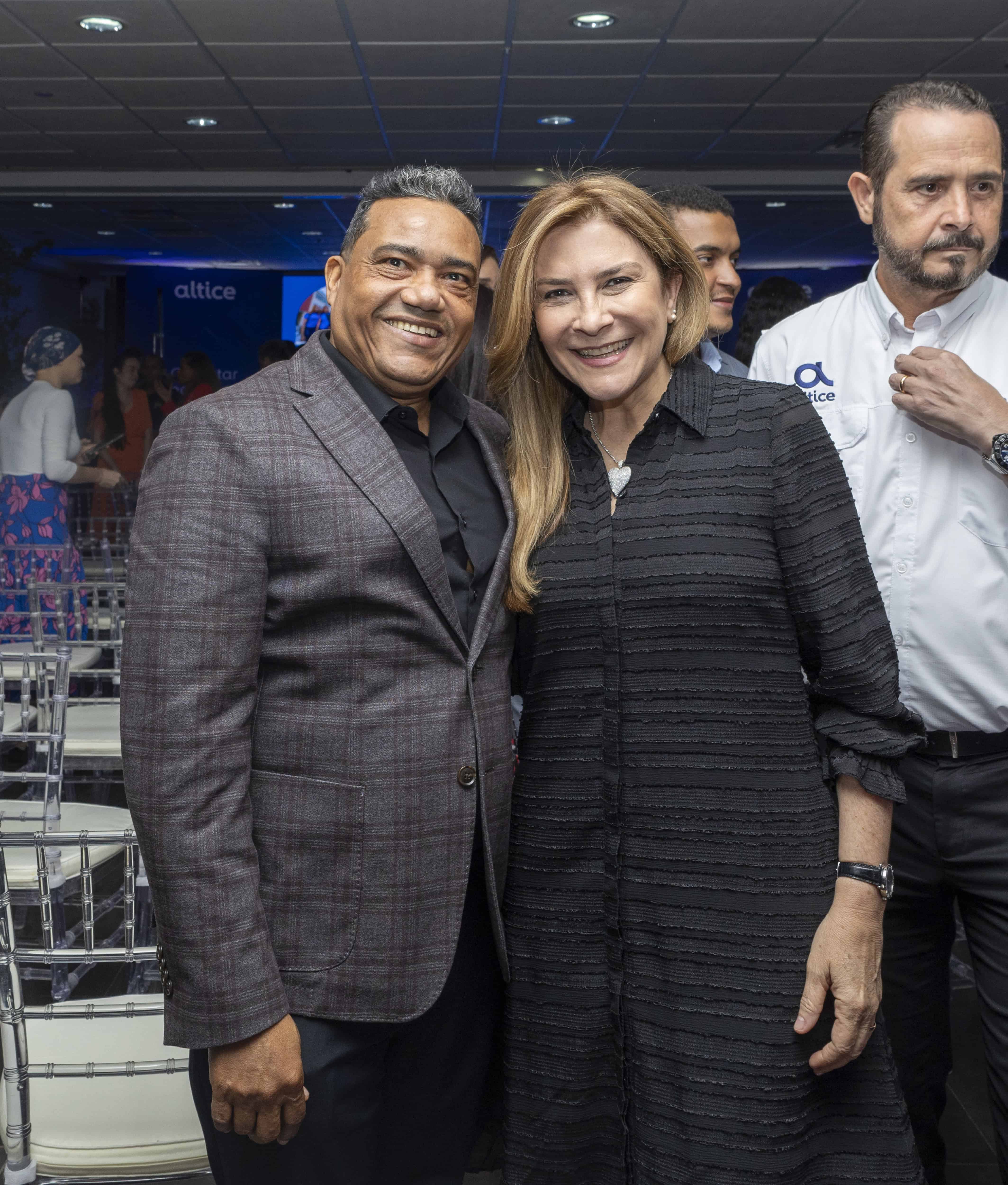 Raymond Pozo y Carolina Mejía.