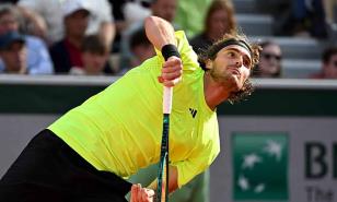 Tsitsipas sufre en su primer triunfo con Ivanisevic como entrenador