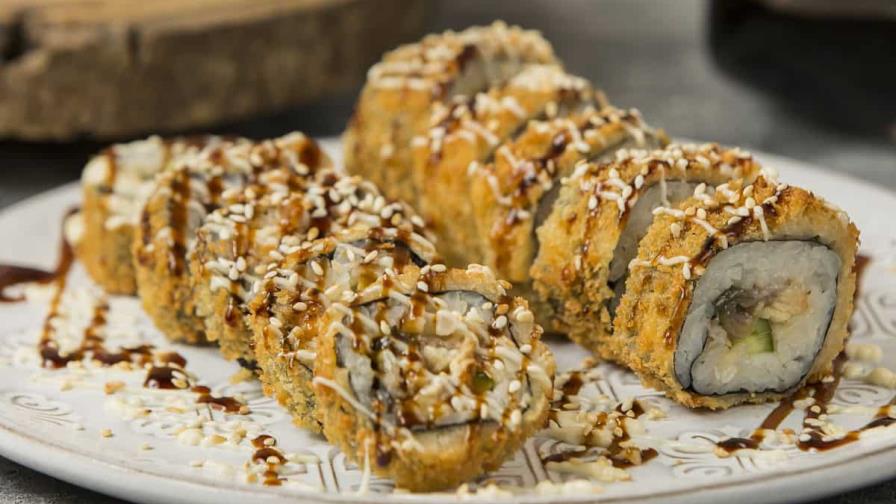 Sushi con acento local: ¿cómo hemos dominicanizado este plato japonés?