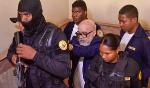 Ángel Martínez no tiene vía libre para salir del país, advierte abogado de la ministra Raful