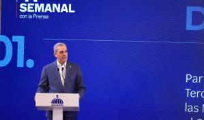 Abinader califica de "absurdas" acusaciones en artículo de Vatican News sobre política migratoria