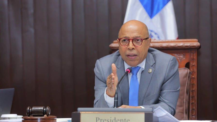 Diputados aprueban en primera lectura salario extra y bonos para médicos en la frontera Diputados aprueban en primera lectura salario extra y bonos para médicos en la frontera