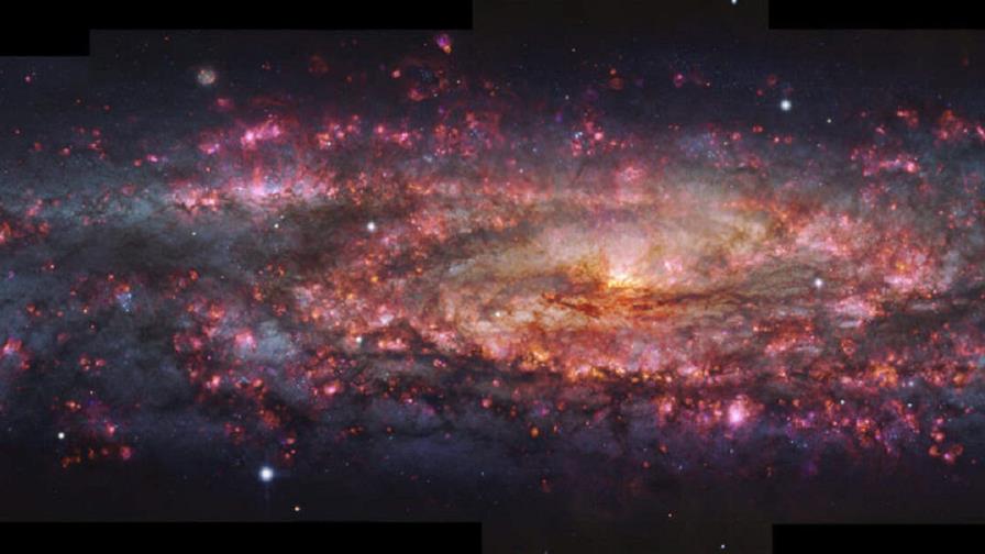 Astrónomos captan la imagen en mil colores más detallada de la Galaxia del Escultor