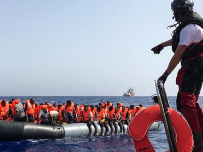 Más de 175,000 rescates de migrantes en el Mediterráneo desde el 2015