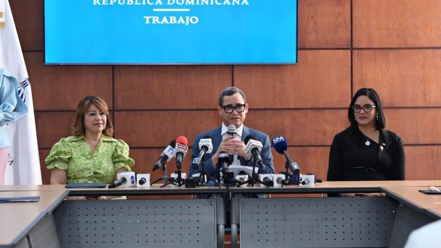 Trabajo y el sector privado firman convenio para la inclusión laboral de personas vulnerables Trabajo y el sector privado firman convenio para la inclusión laboral de personas vulnerables