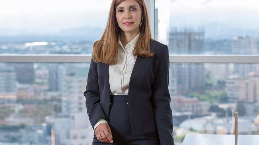 Juana Barceló renuncia de la presidencia de Barrick Pueblo Viejo