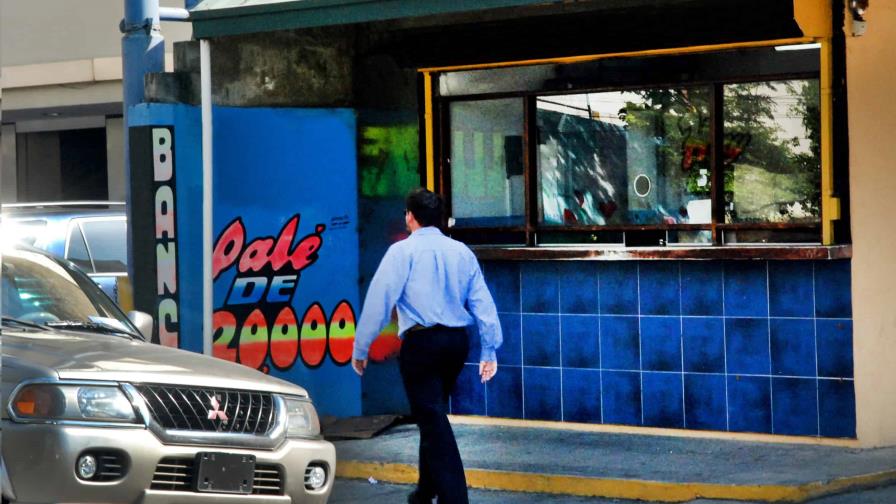 Jurista advierte posibles efectos negativos del proyecto de ley sobre juegos de azar Jurista advierte posibles efectos negativos del proyecto de ley sobre juegos de azar