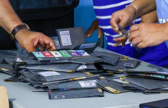 Pobres en votos y ricos en financiamiento: partidos reciben millones pese a bajo desempe&ntilde;o electoral