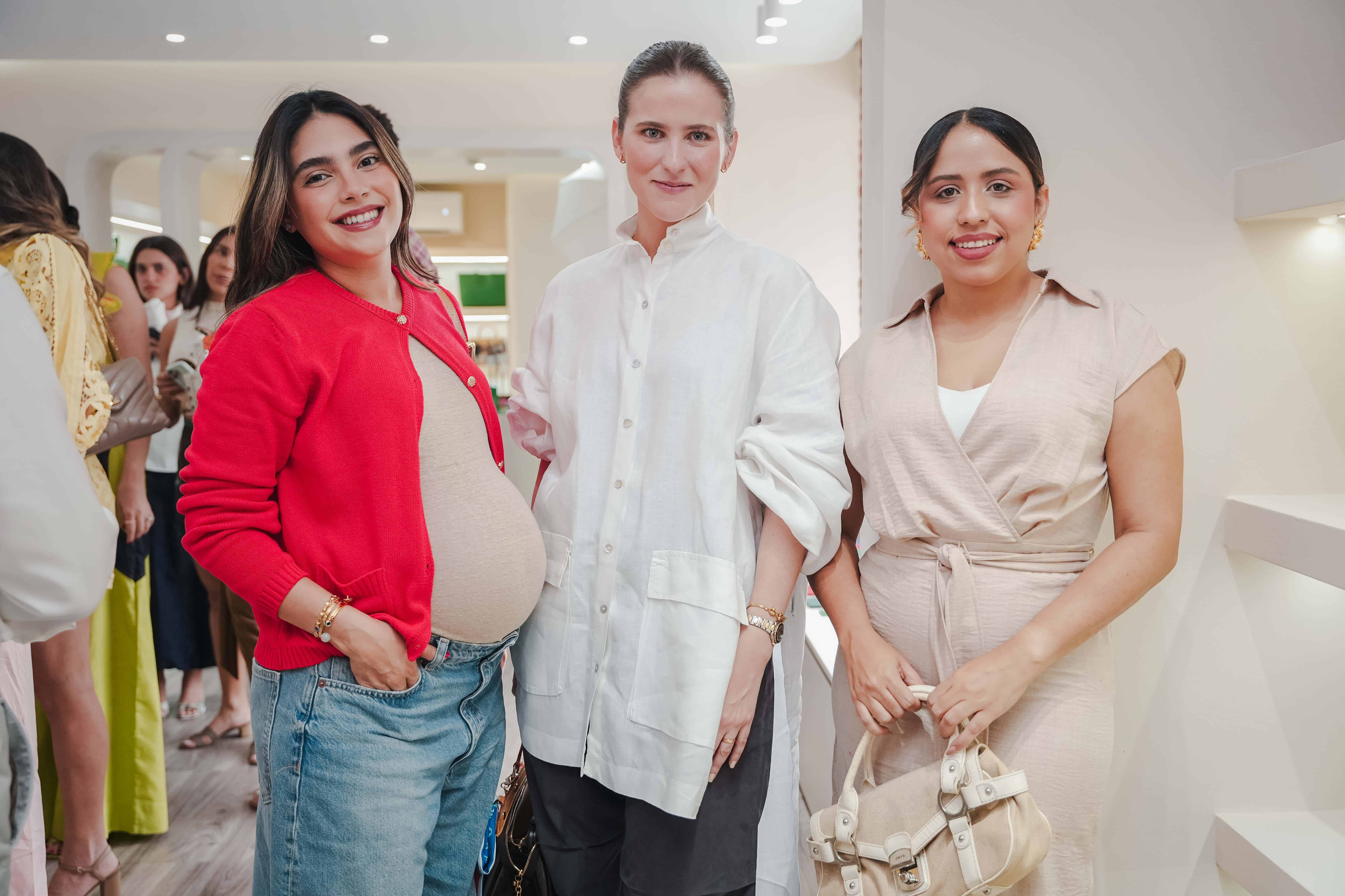 Nicole Marie Betances, Cecilia Svoboda y Marcelle Cordero.
