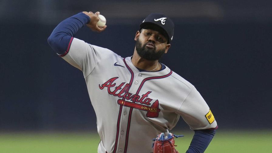 Arquitecto denuncia persecución del lanzador de Grandes Ligas de los Bravos, Reynaldo López