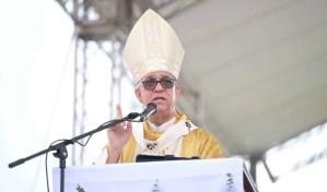 Arzobispo de Santiago clama por la paz entre Irán e Israel durante misa de Corpus Christi