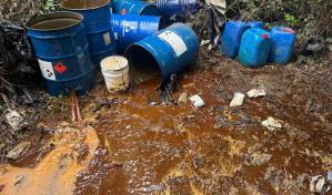 Desmantelan dos laboratorios de bebidas alcohólicas adulteradas en Monte Plata