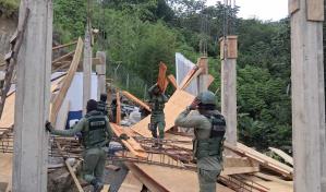 Paralizan construcción ilegal en Parque Nacional Loma La Humeadora Paralizan construcción ilegal en Parque Nacional Loma La Humeadora