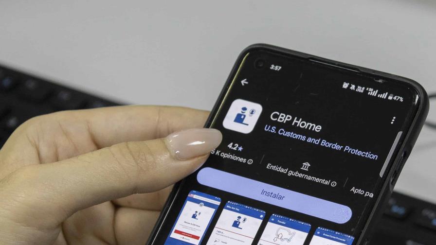 Embajada de EE. UU. promueve el uso de la CBP Home para la deportación voluntaria en familia