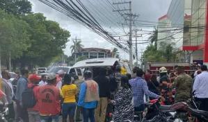 Rescatan a nueve personas, entre ellas cinco menores, tras quedar atrapadas en un ascensor en Higüey