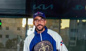 Rafael Pérez recibe certificaciones internacionales como coach de pádel