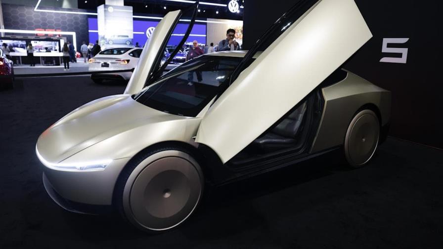 Tesla iniciará su servicio de robotaxis con un empleado en los vehículos autónomos Tesla iniciará su servicio de robotaxis con un empleado en los vehículos autónomos