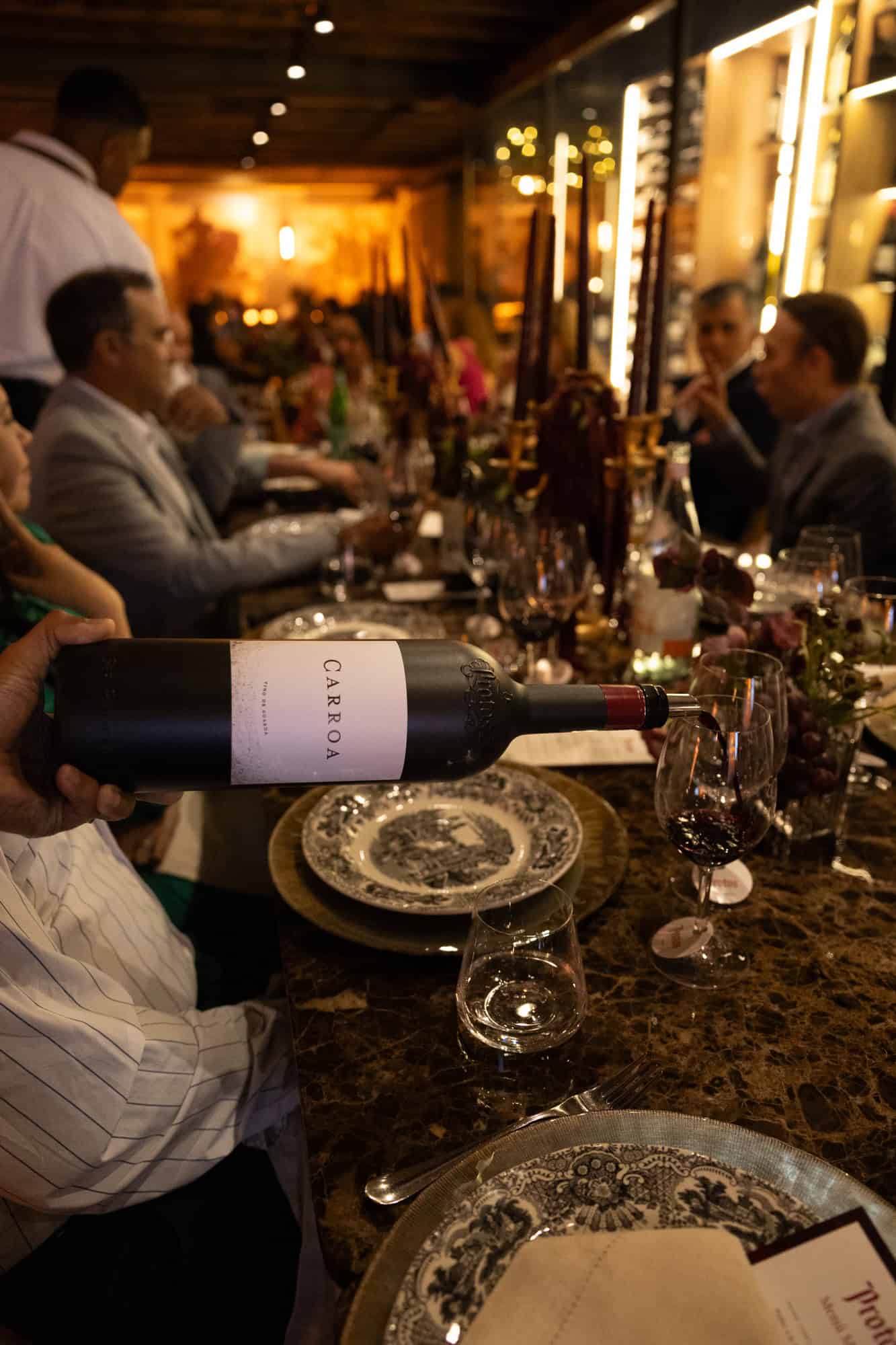 El Catador y Bodega Protos celebran 25 años de alianza con una experiencia sensorial única, Guitar & Wine Protos.