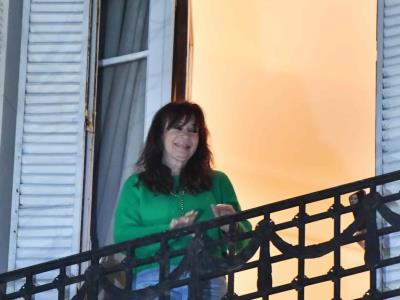 Cristina Fernández critica a ministra que blindó su casa con policías